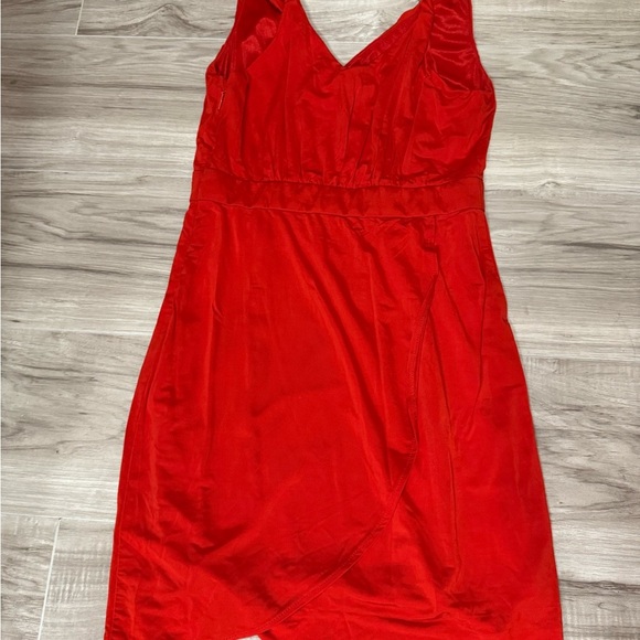 Bebe Vibrant Red Lady's dress size M - Picture 2 of 4